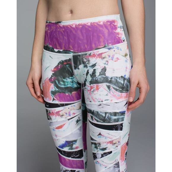 LULULEMON Rare High Times Pant Sz 4 Multi / Biggie Pigment Wave White Black - Picture 4 of 11